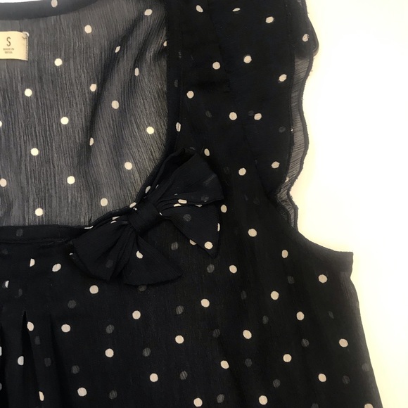 Hollister navy pok a dot top size small - Picture 3 of 8